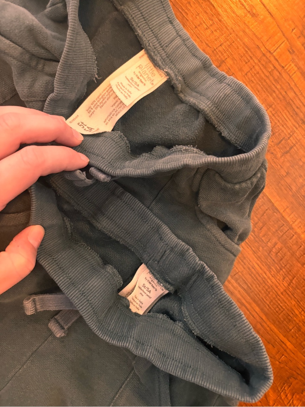 2 pack organic cotton Carter’s green sweatpants - Picture 2 of 9